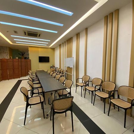 Bangi Business Hotel Kampong Sungai Ramal Dalam Dış mekan fotoğraf