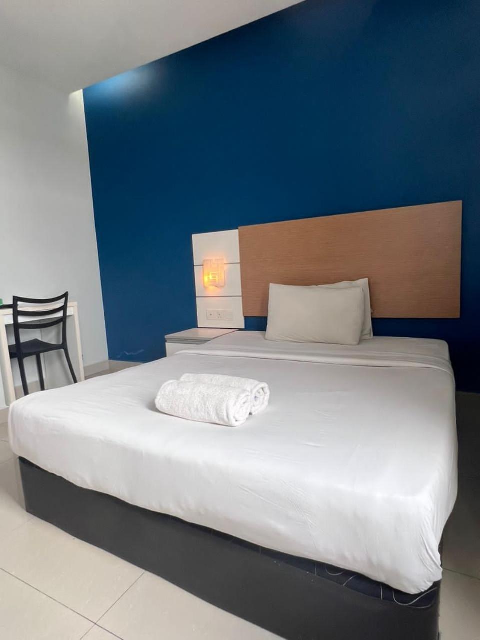 Bangi Business Hotel Kampong Sungai Ramal Dalam Dış mekan fotoğraf