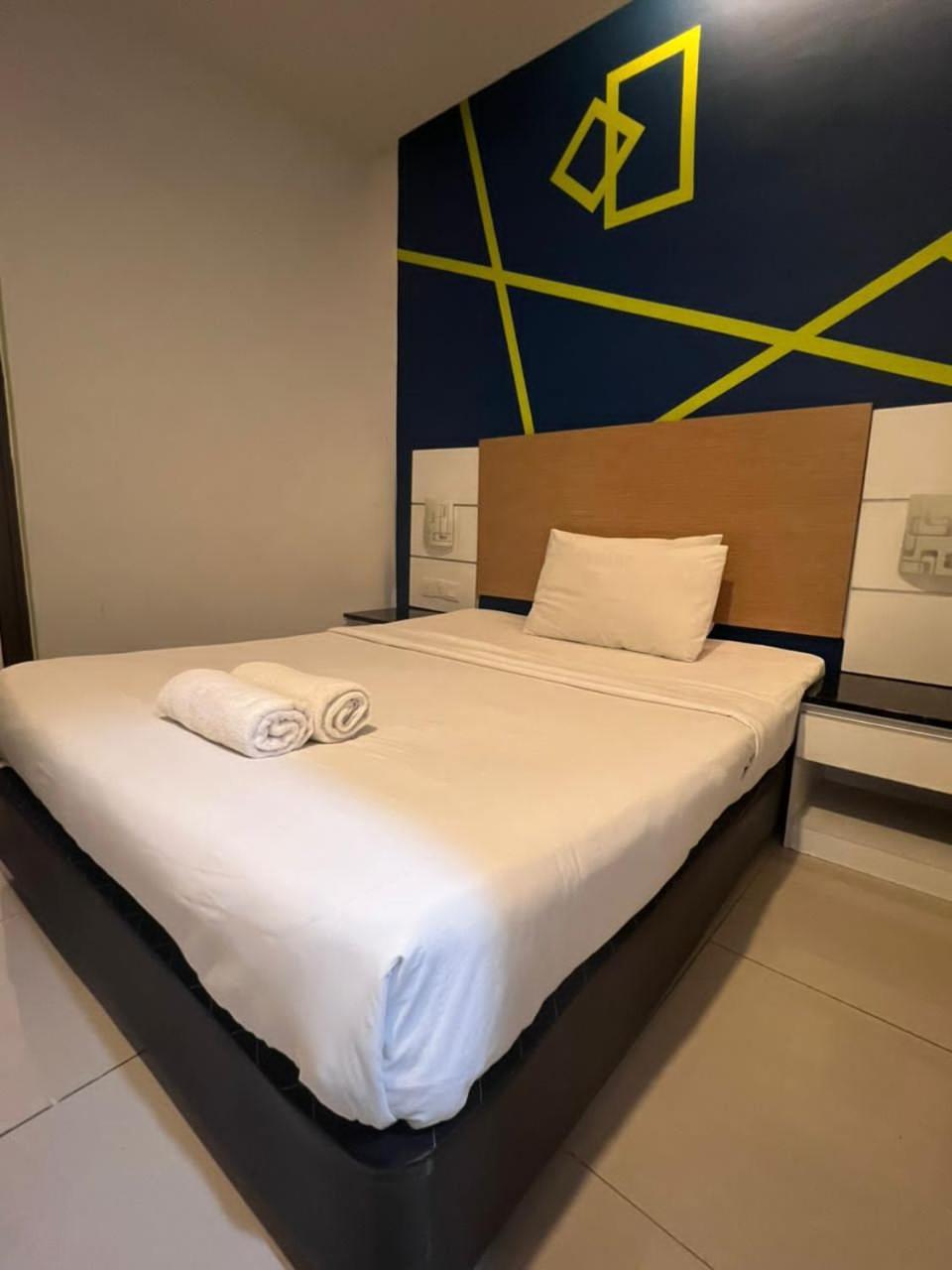 Bangi Business Hotel Kampong Sungai Ramal Dalam Dış mekan fotoğraf